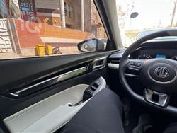 MG 5 Plus